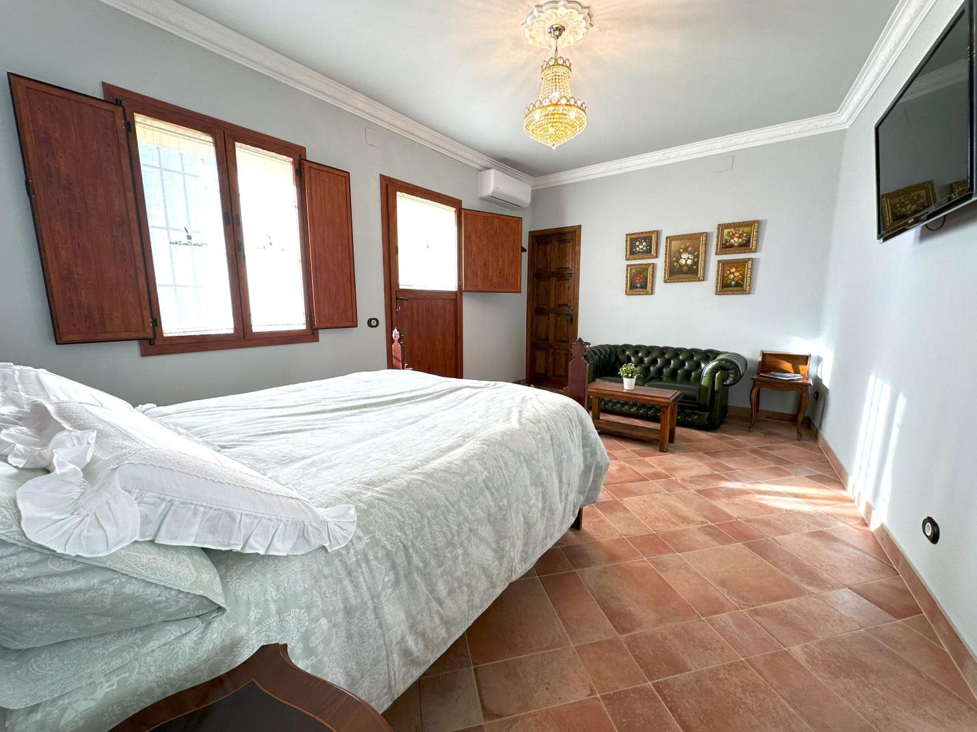Masia Can Viver - Olive Oil Tourism B&B Bigues I Riells Room photo