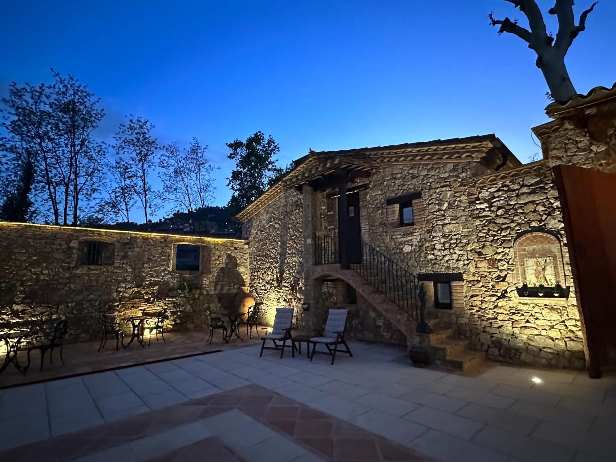 Masia Can Viver - Olive Oil Tourism B&B Bigues I Riells Exterior photo
