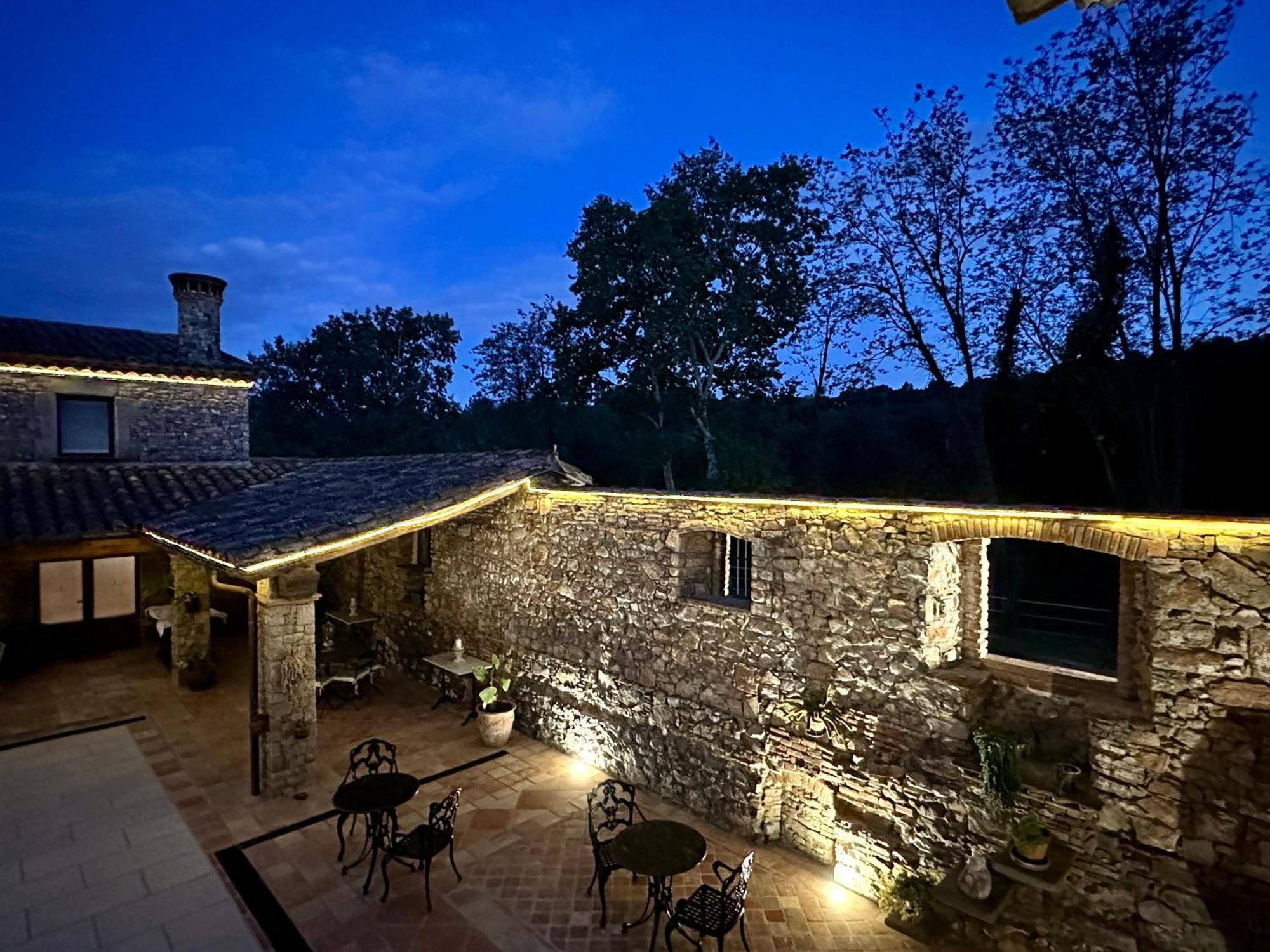 Masia Can Viver - Olive Oil Tourism B&B Bigues I Riells Exterior photo