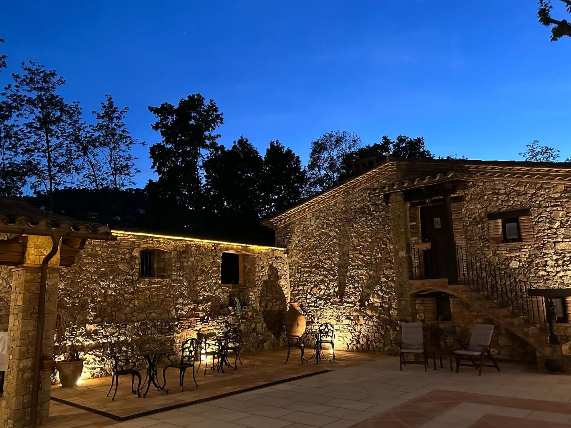 Masia Can Viver - Olive Oil Tourism B&B Bigues I Riells Exterior photo